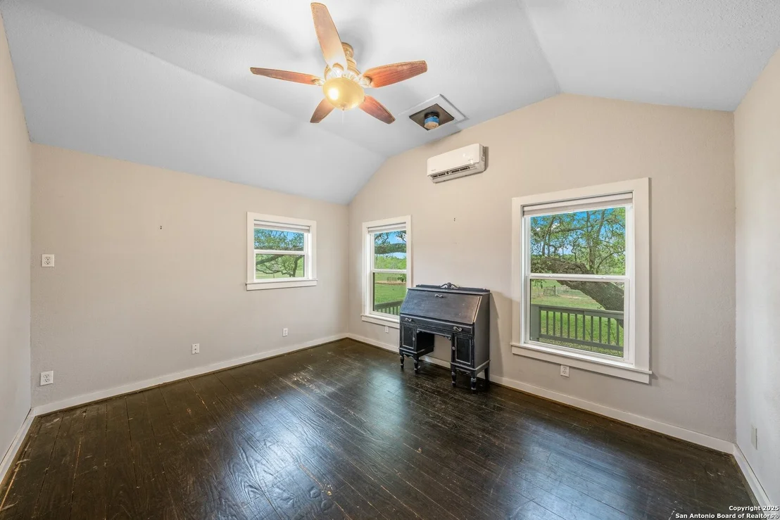 Photo of 1114 Meadowlark Driv