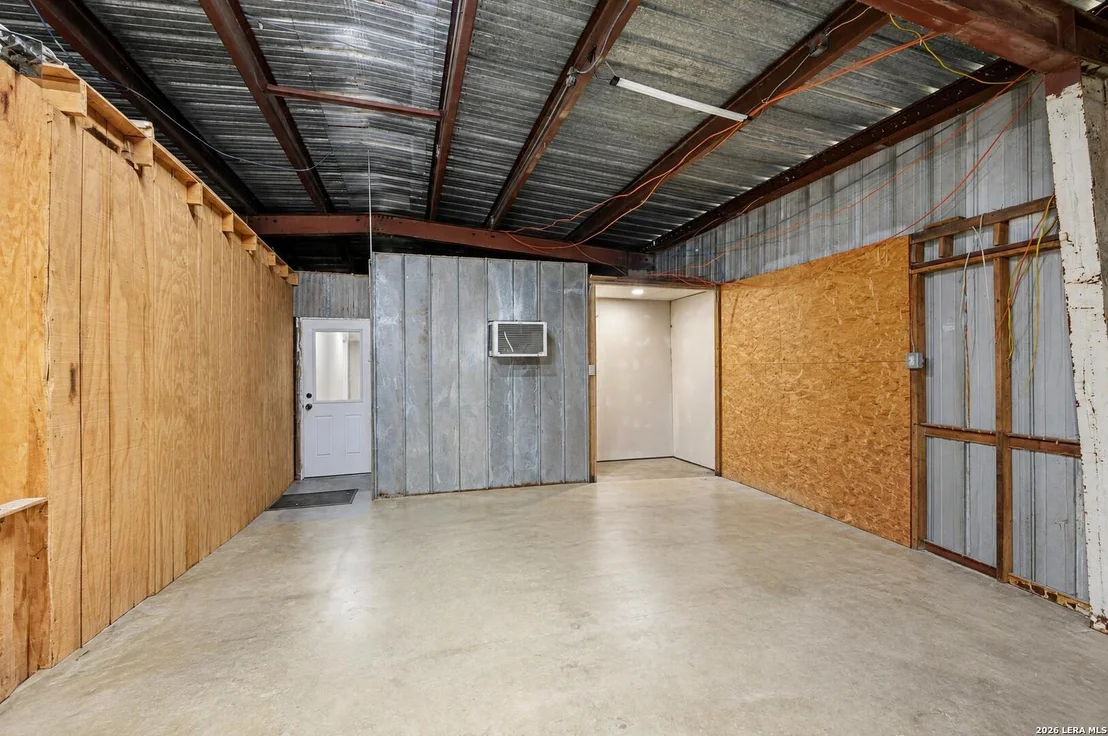 Photo of 1403 MEADOW GLN