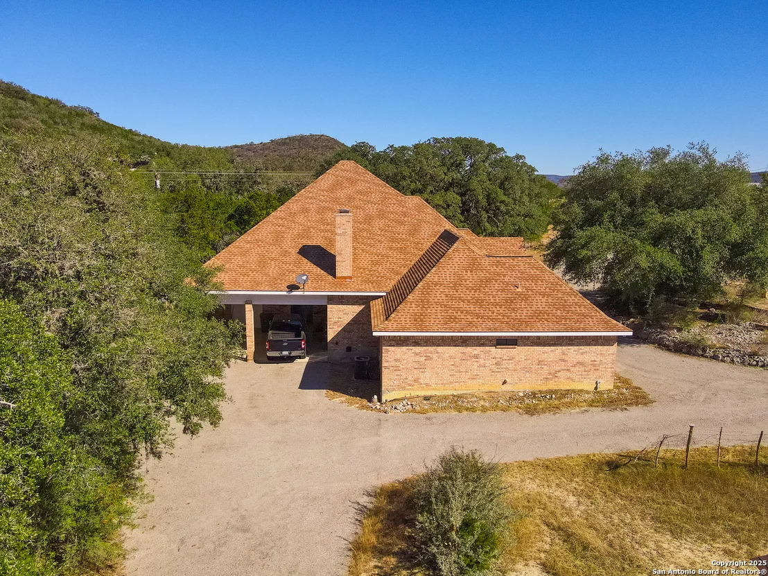 Photo of 840 W RANCH ROAD 337