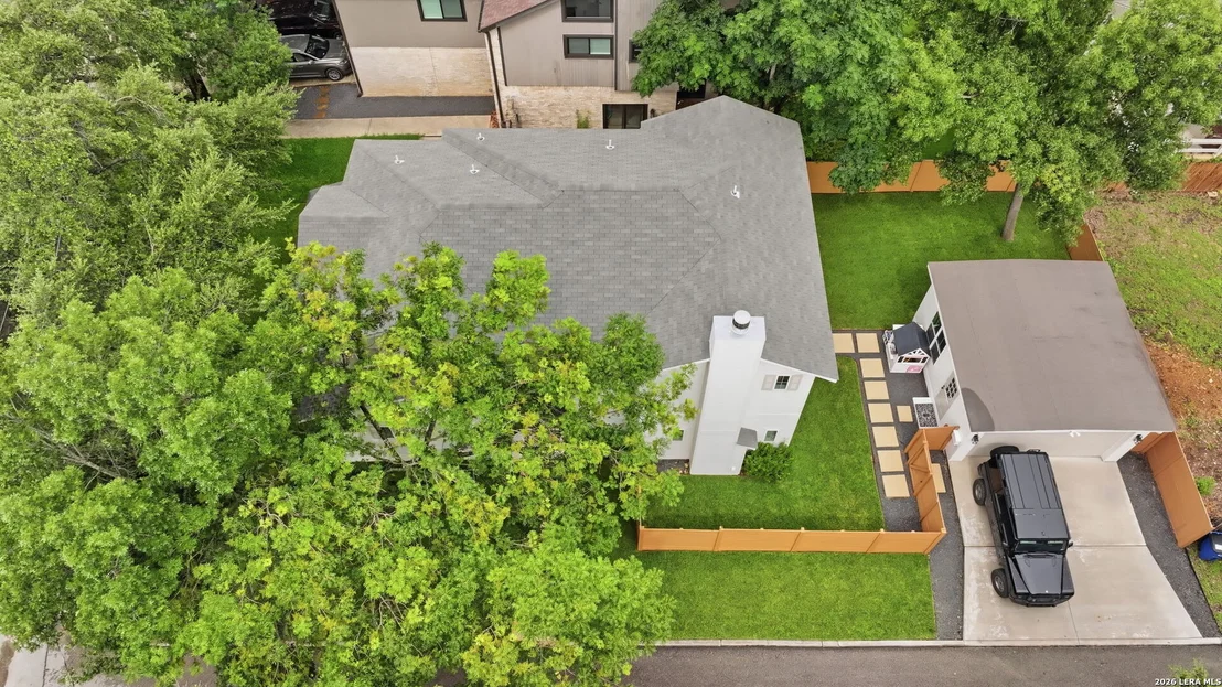 Photo of 301 OGDEN LN