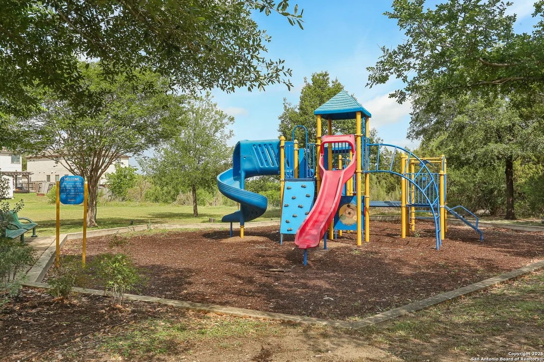 Photo of 5705 Maxfli
