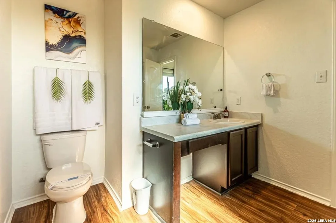 Photo of 3240 Mission Riv