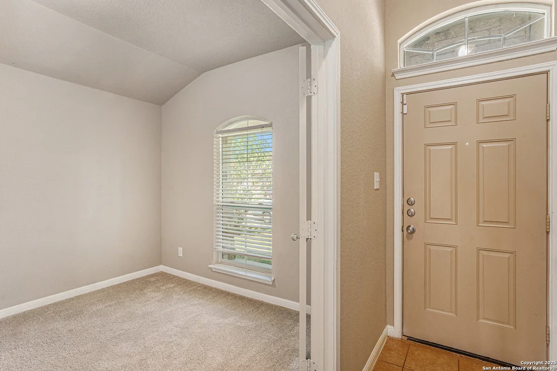 Photo of 732 Spectrum Dr