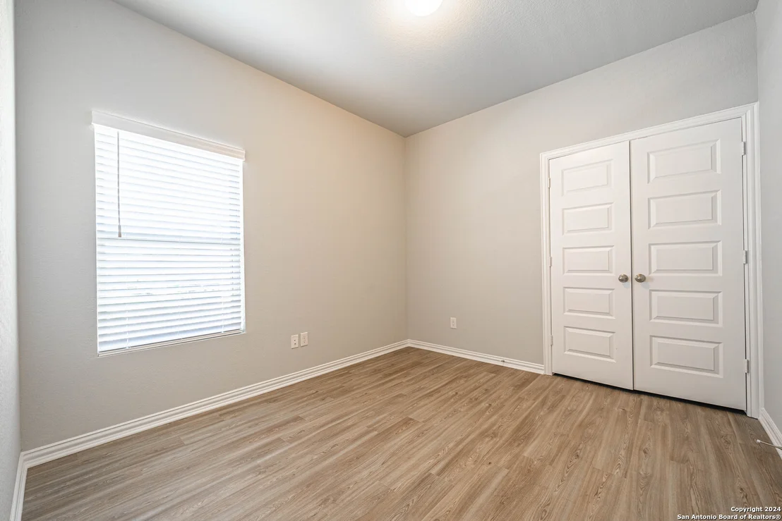 Photo of 5431 Devils Gate