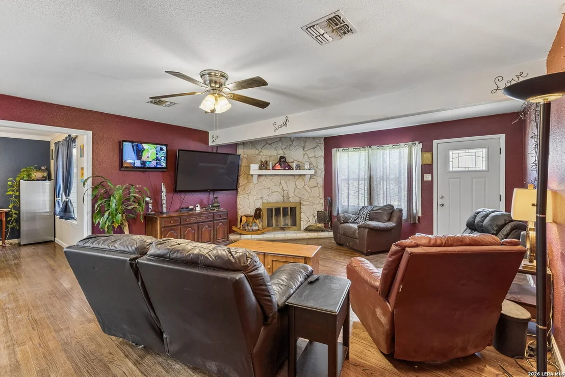Photo of 600 Winburn Ave