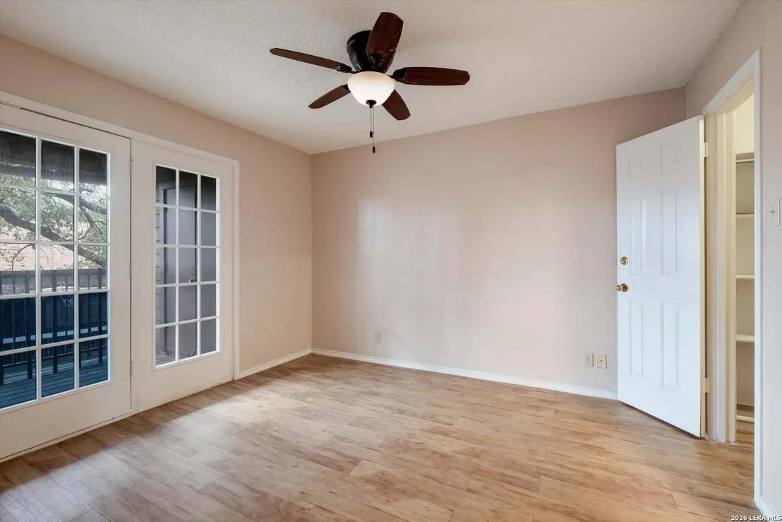 Photo of Unit 210B at 8655 Datapoint