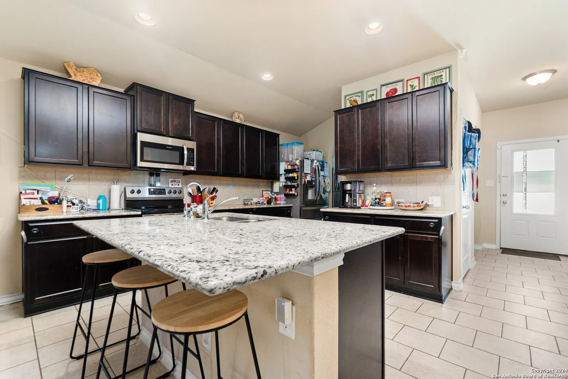 Photo of 7406 Equinox Corner