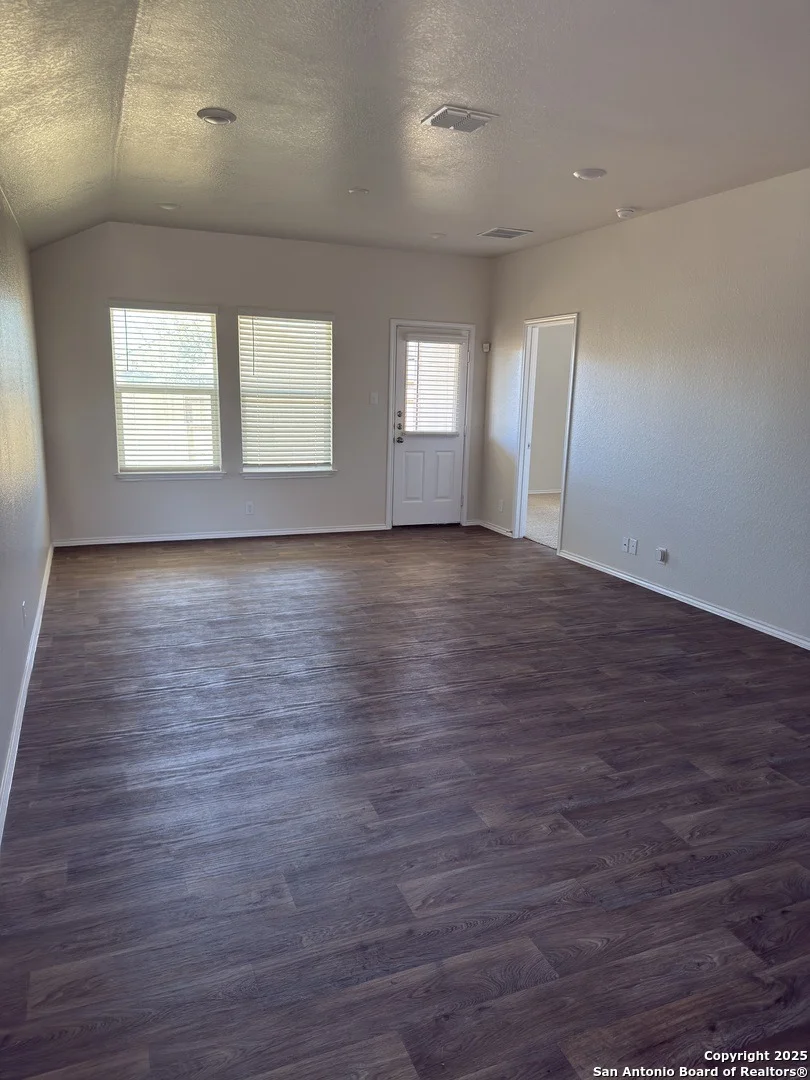 Photo of 156 middle green