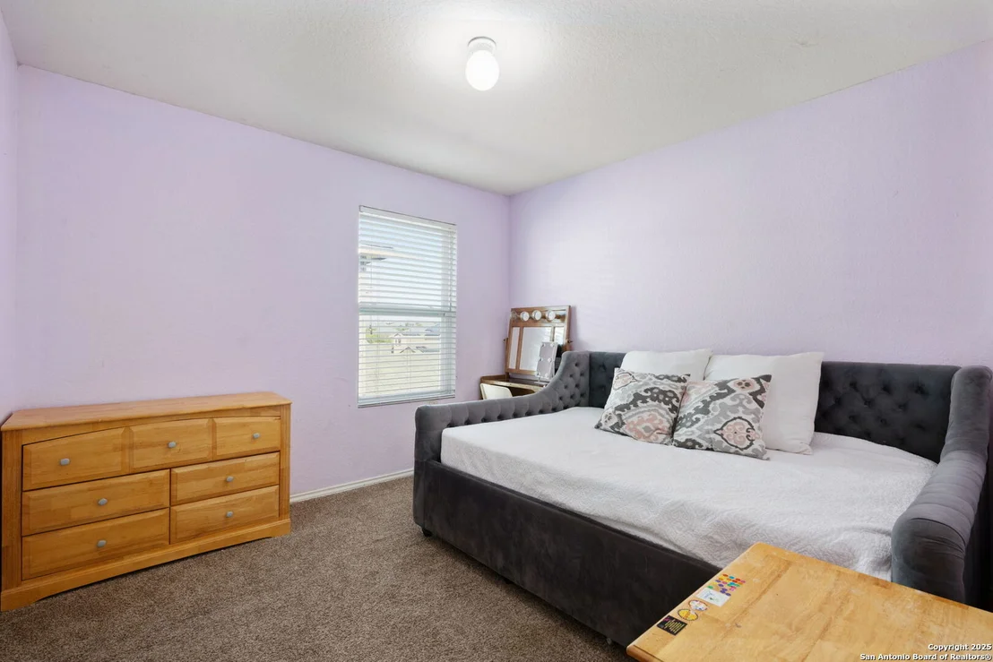 Photo of 24267 Invitation Oak