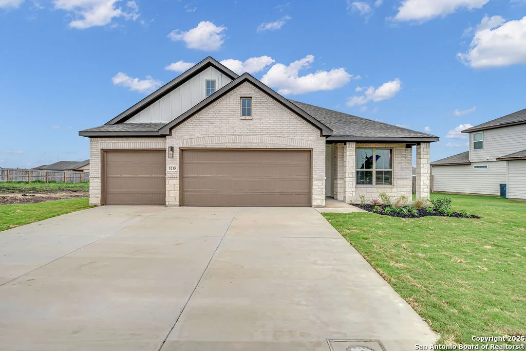 Photo of 5215 Park Overlook