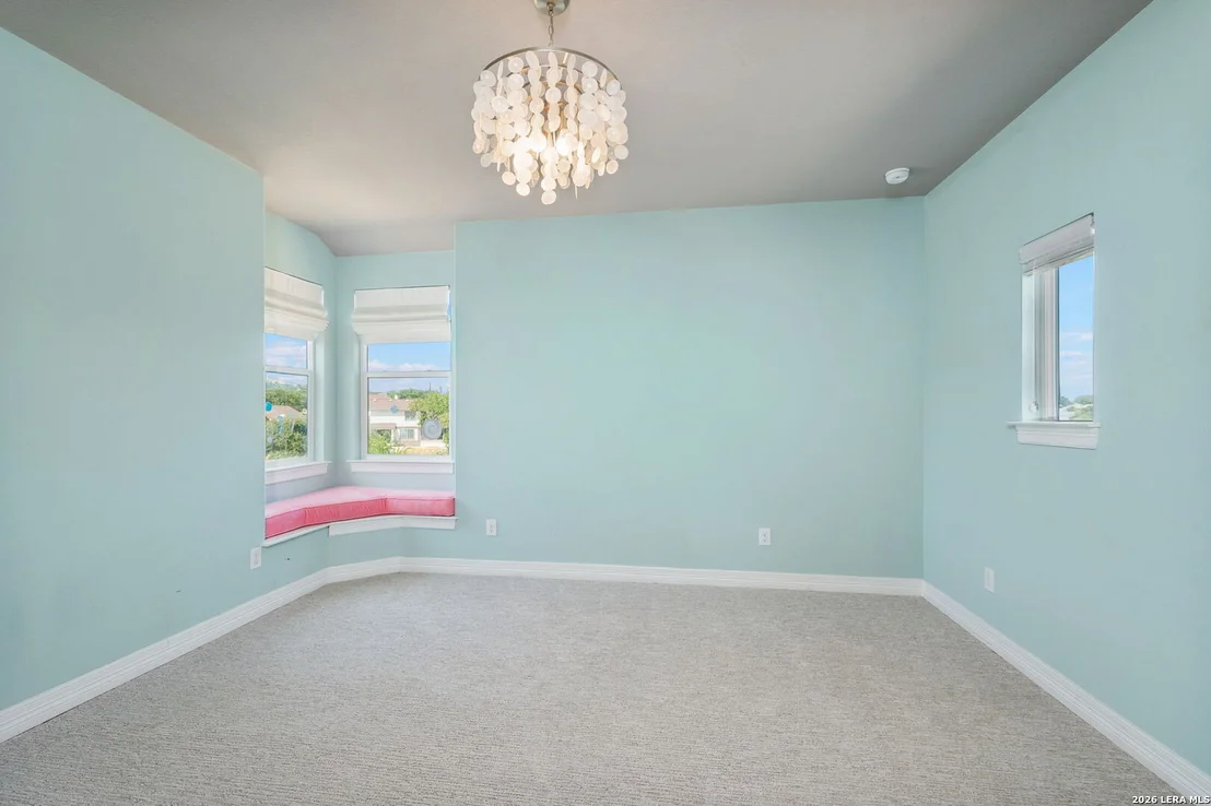 Photo of 25211 Spider Rock