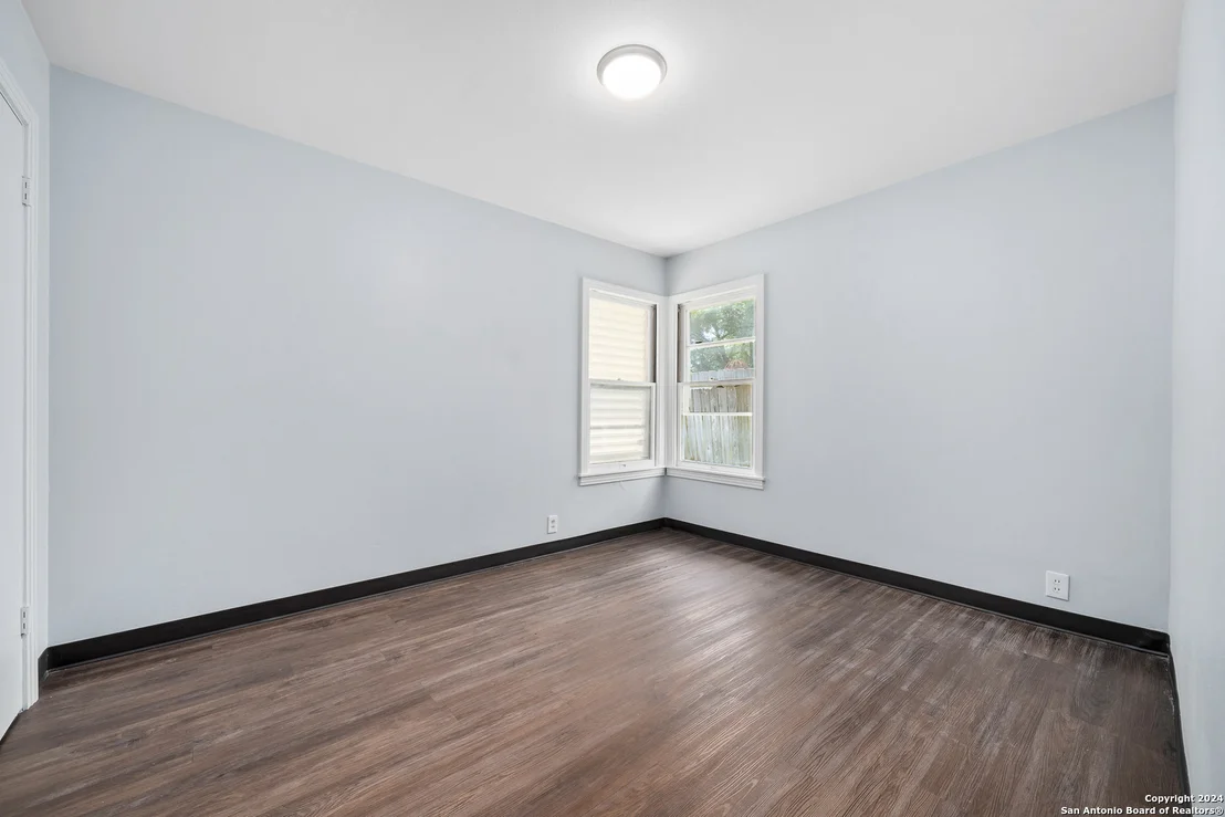 Photo of 1110 Stratton