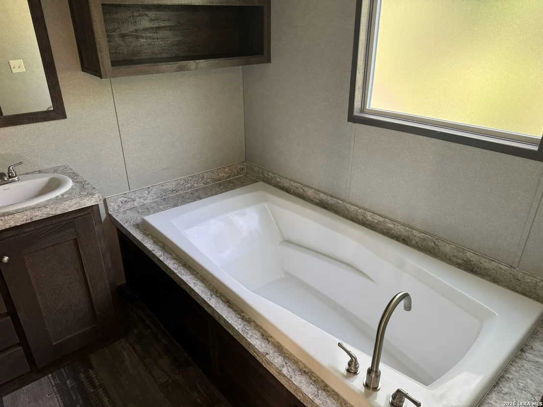 Photo of 467 DUKE RD