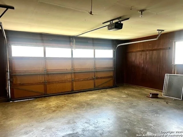 Photo of 901 Newhall