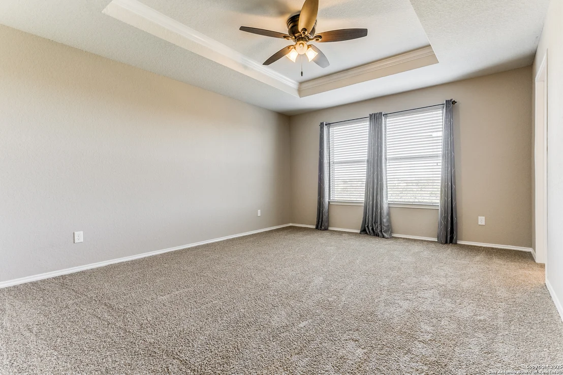 Photo of 24242 INVITATION OAK