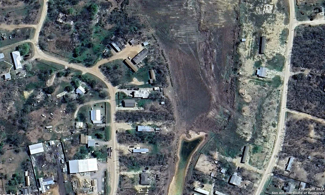 Photo of 323 County Road 6842
