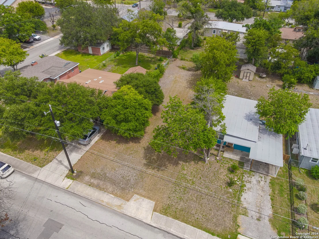 Photo of 210 CONCORD PL