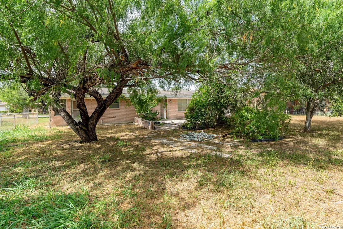 Photo of 1209 W Esperanza Ave.