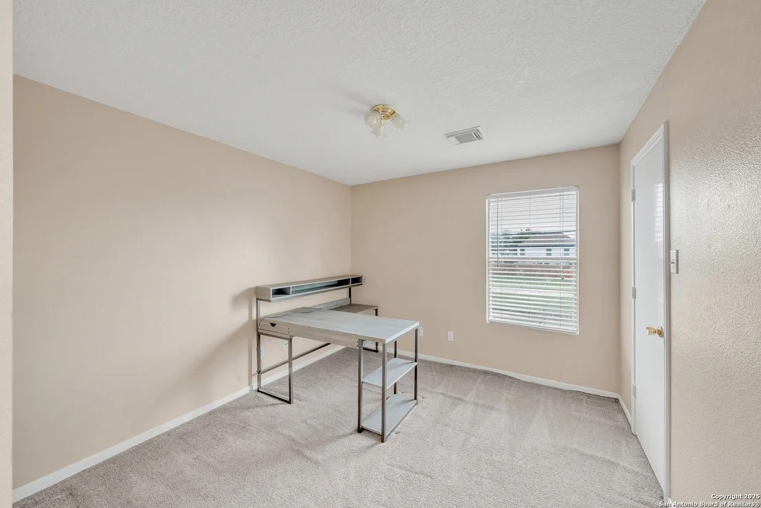Photo of 10814 o mally