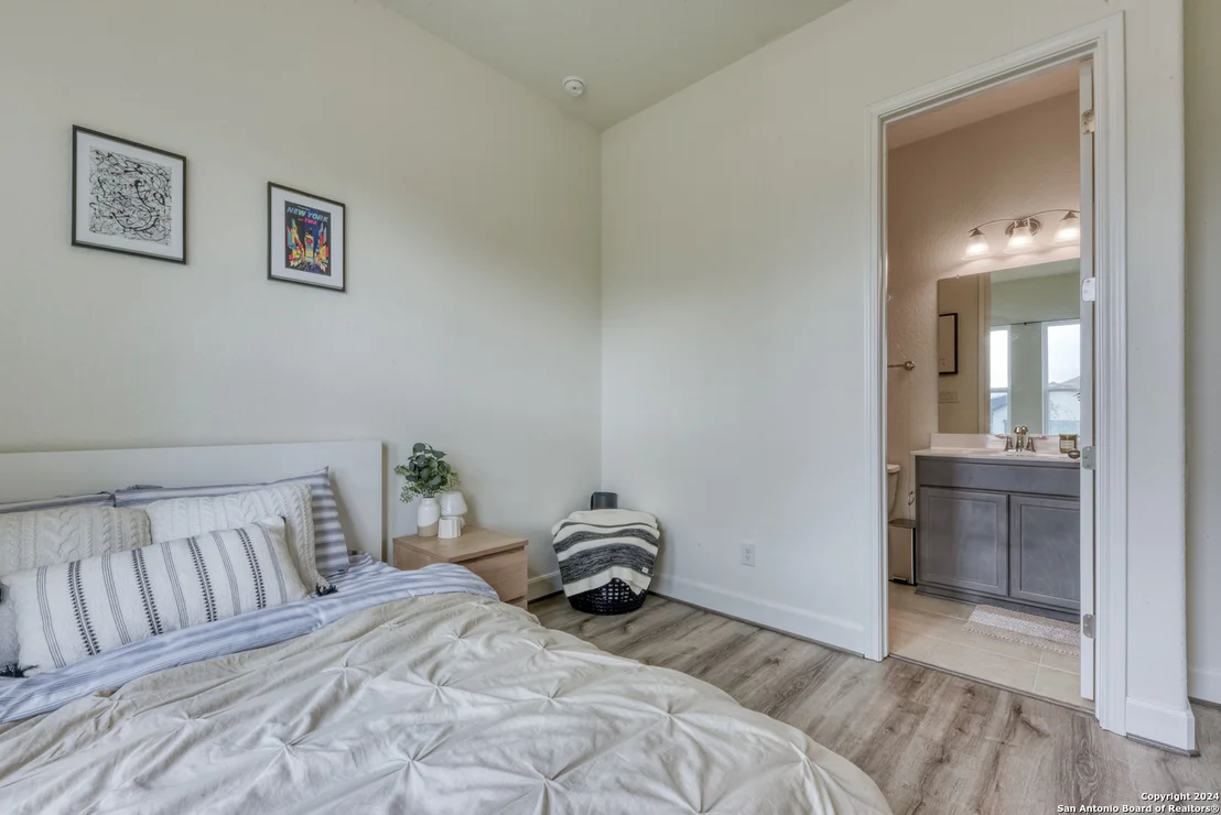 Photo of 107 Cheslyn