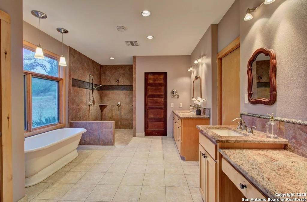 Photo of 555 CROOKED OAK DR