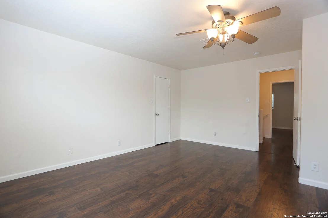 Photo of 7 Brieley Ln