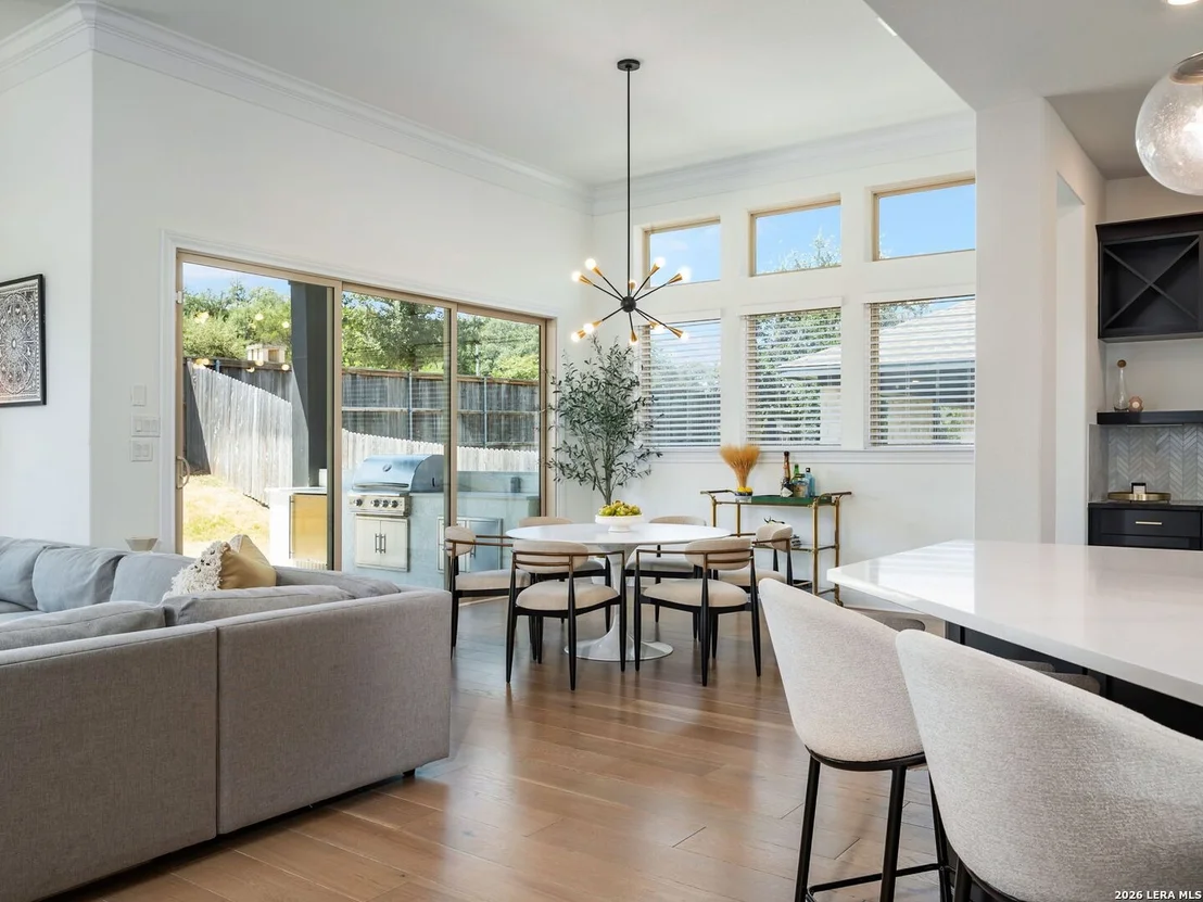 Photo of 3914 Balentine