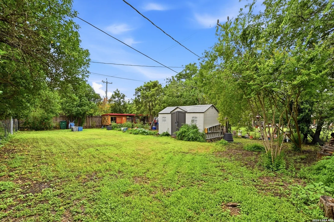 Photo of 237 THORAIN BLVD
