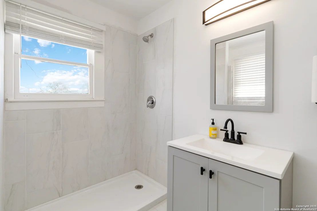 Photo of 30951 Blanco