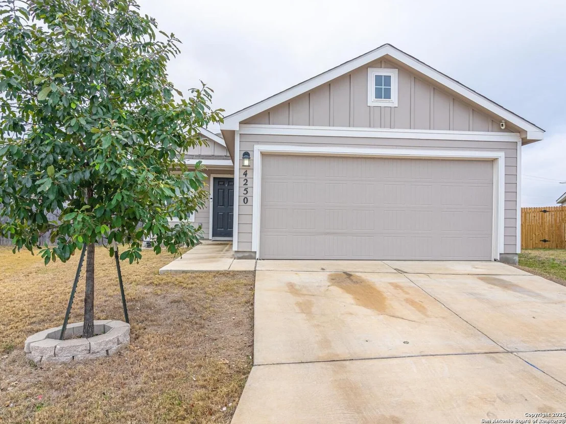 Photo of 4250 MESA CV