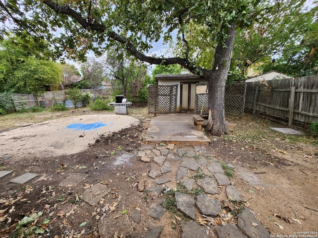 Photo of 11007 FOREST CROWN