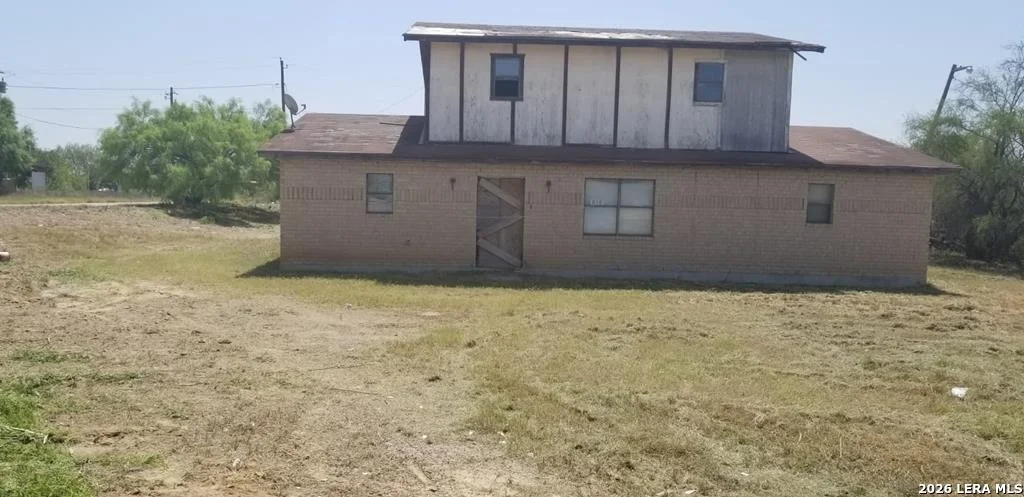 Photo of 818 E Austin St