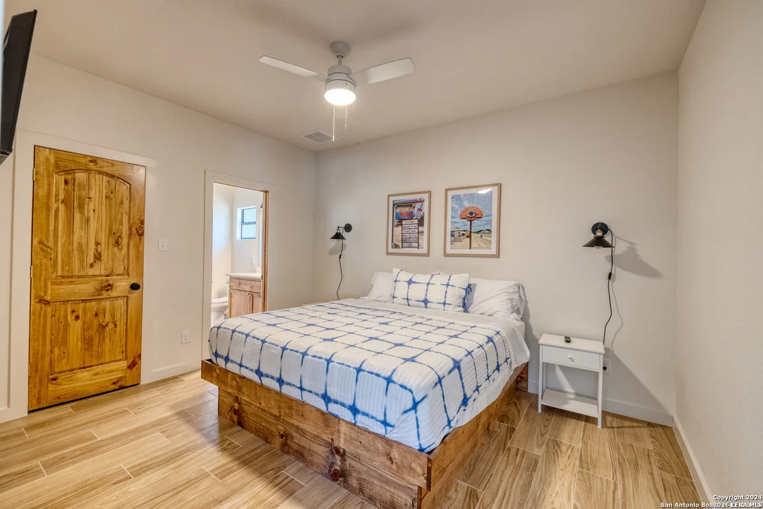Photo of 1450 Mountain Valley