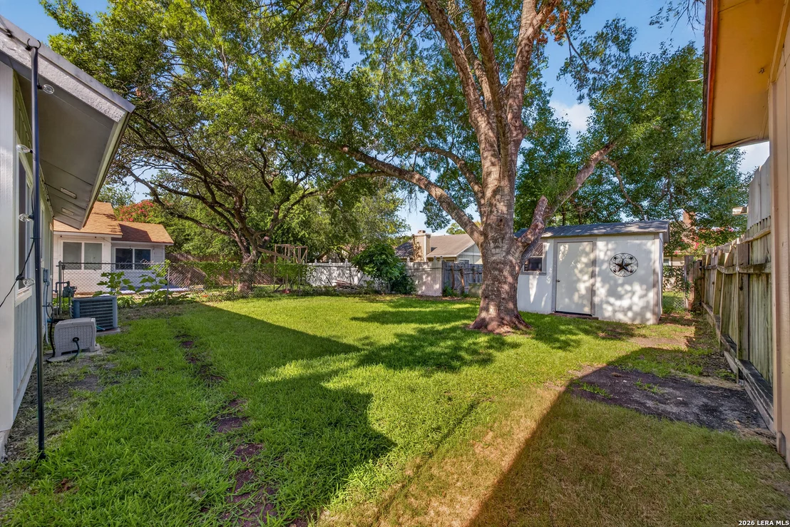 Photo of 8020 Orchard Bend