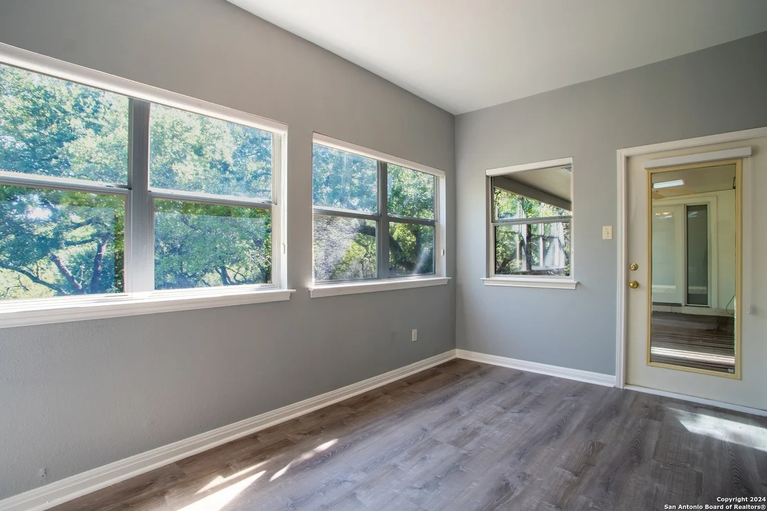 Photo of 981 Brookside