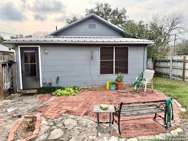 Photo of 304 N Tyler
