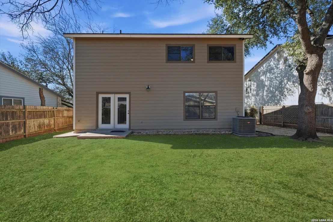 Photo of 9015 Mansfield