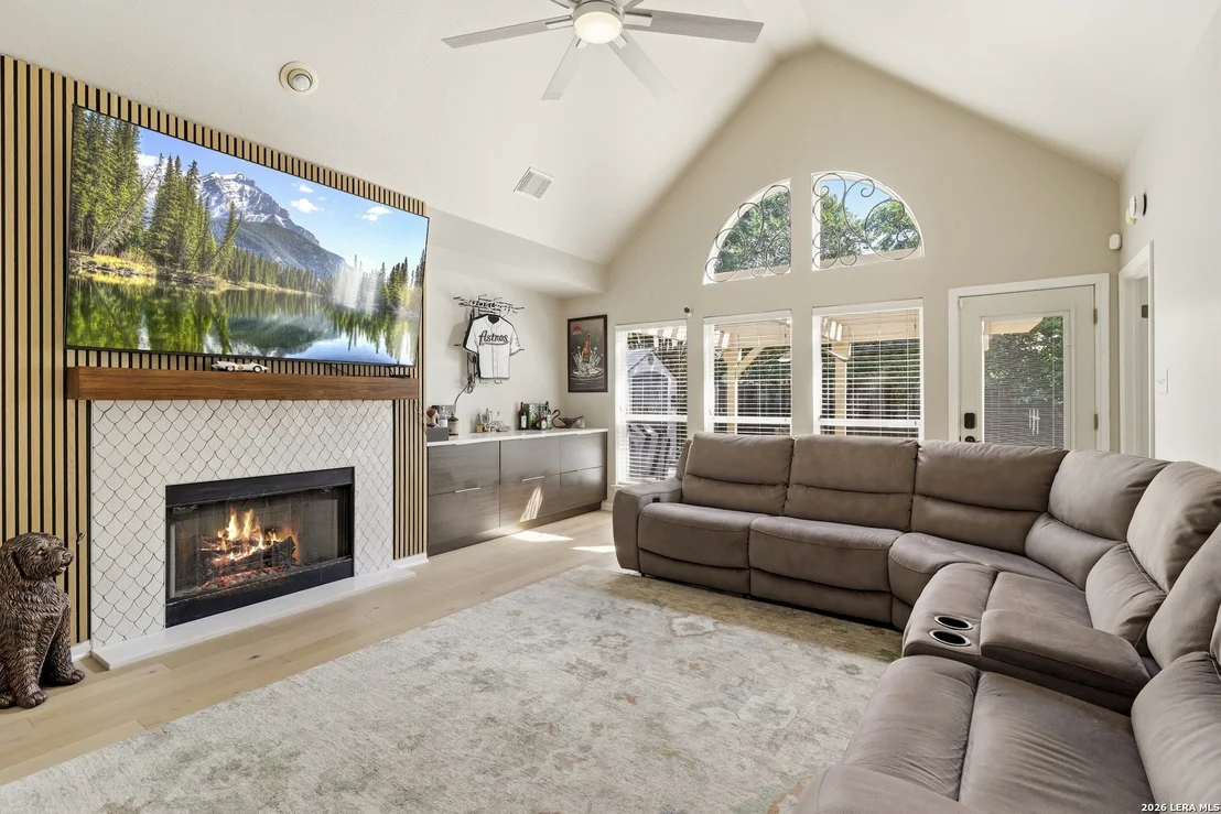 Photo of 8 MARELLA DR