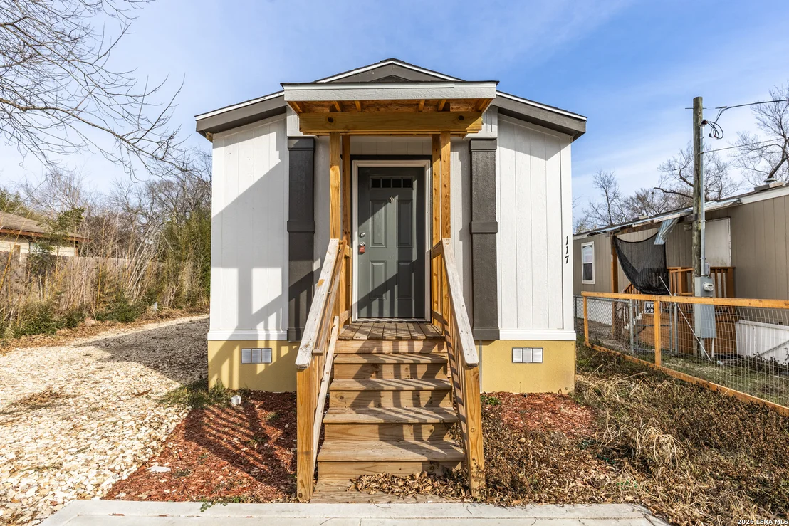 Photo of 117 Royal