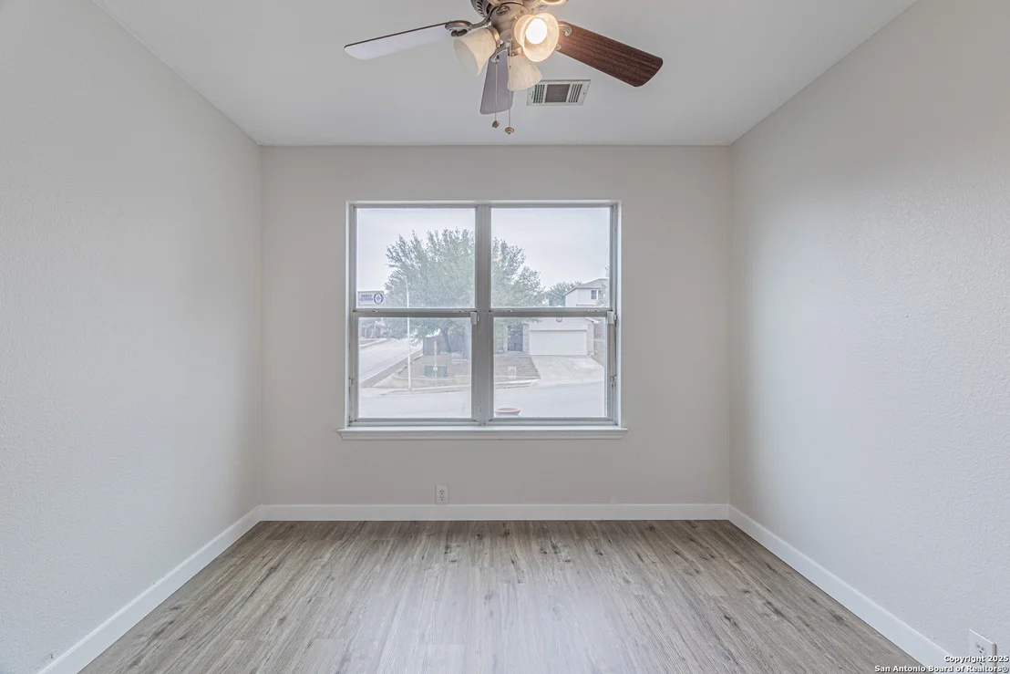 Photo of 5200 Columbia