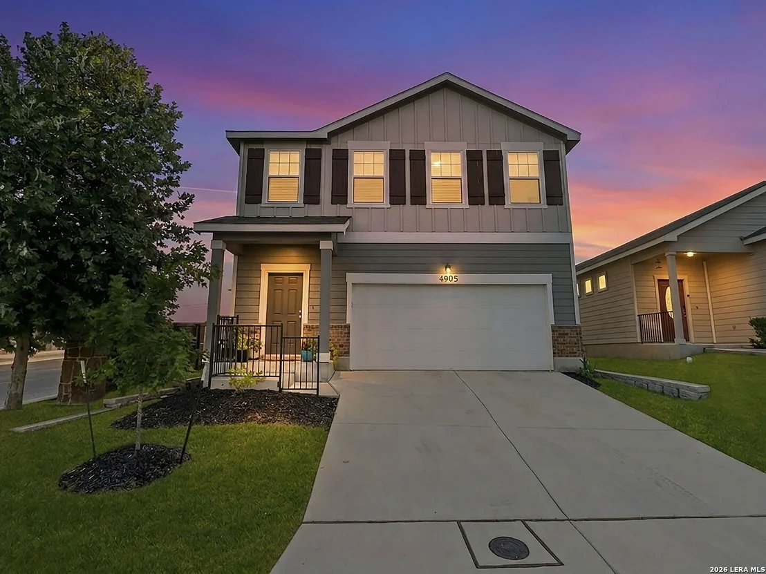 Photo of 4905 Hallies Garden