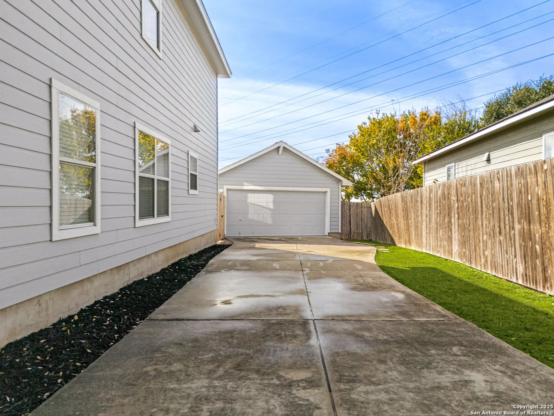 Photo of 9030 Gull Lake