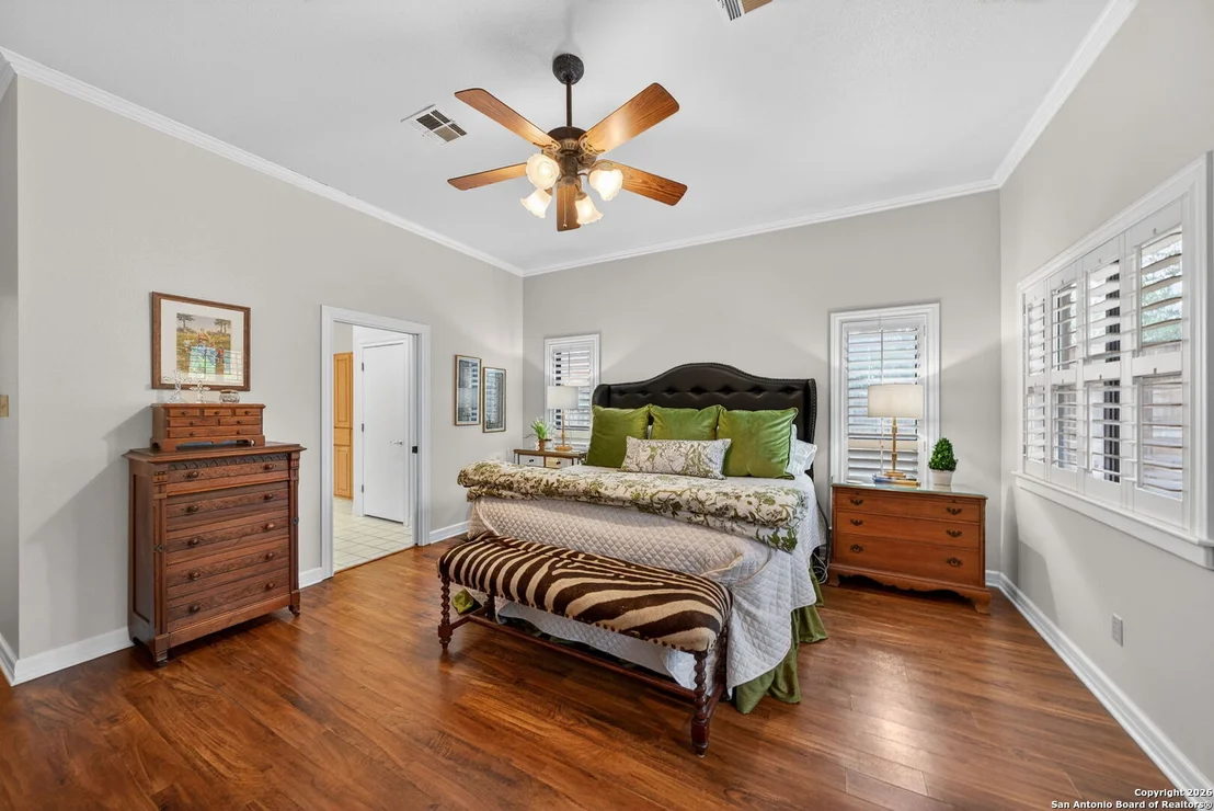 Photo of 1714 continental