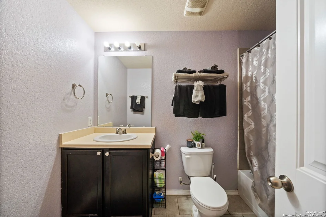 Photo of 2027 Emerald Edge