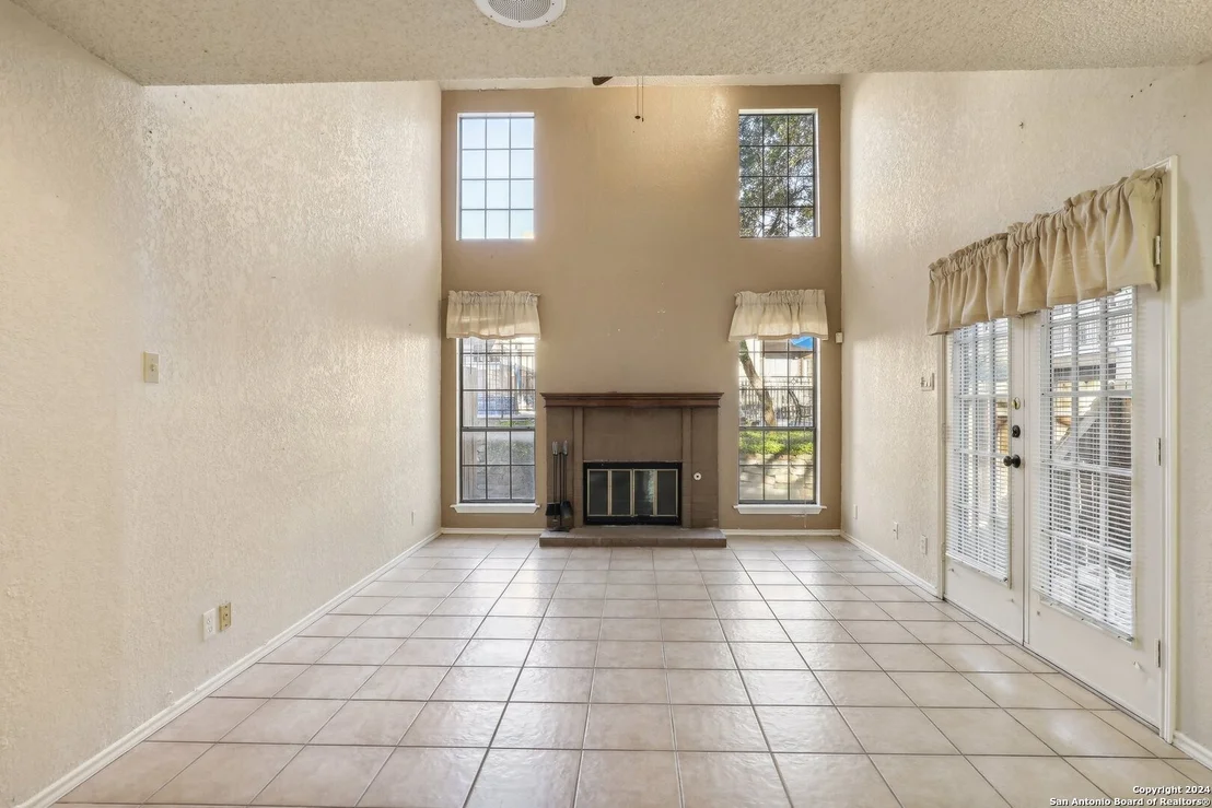 Photo of Unit 259 at 8633 DATAPOINT DR