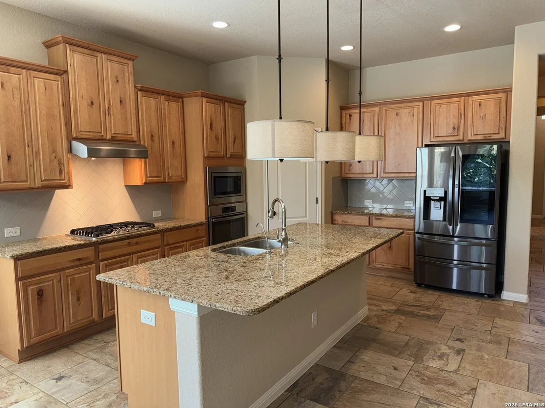 Photo of 9827 Catell