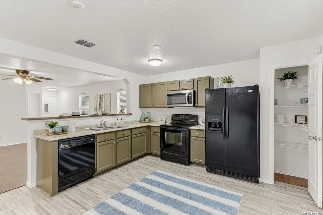 Photo of 3519 ASHLEAF WLS