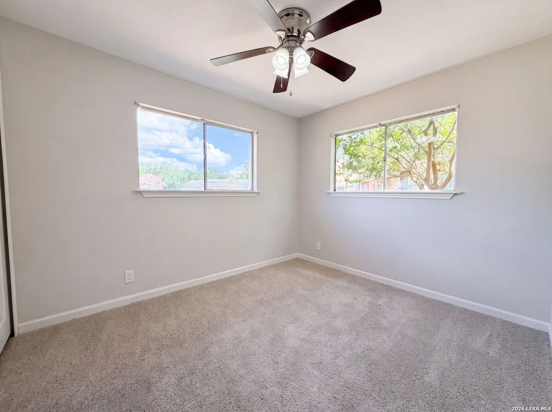 Photo of 102 DARTMOOR DR