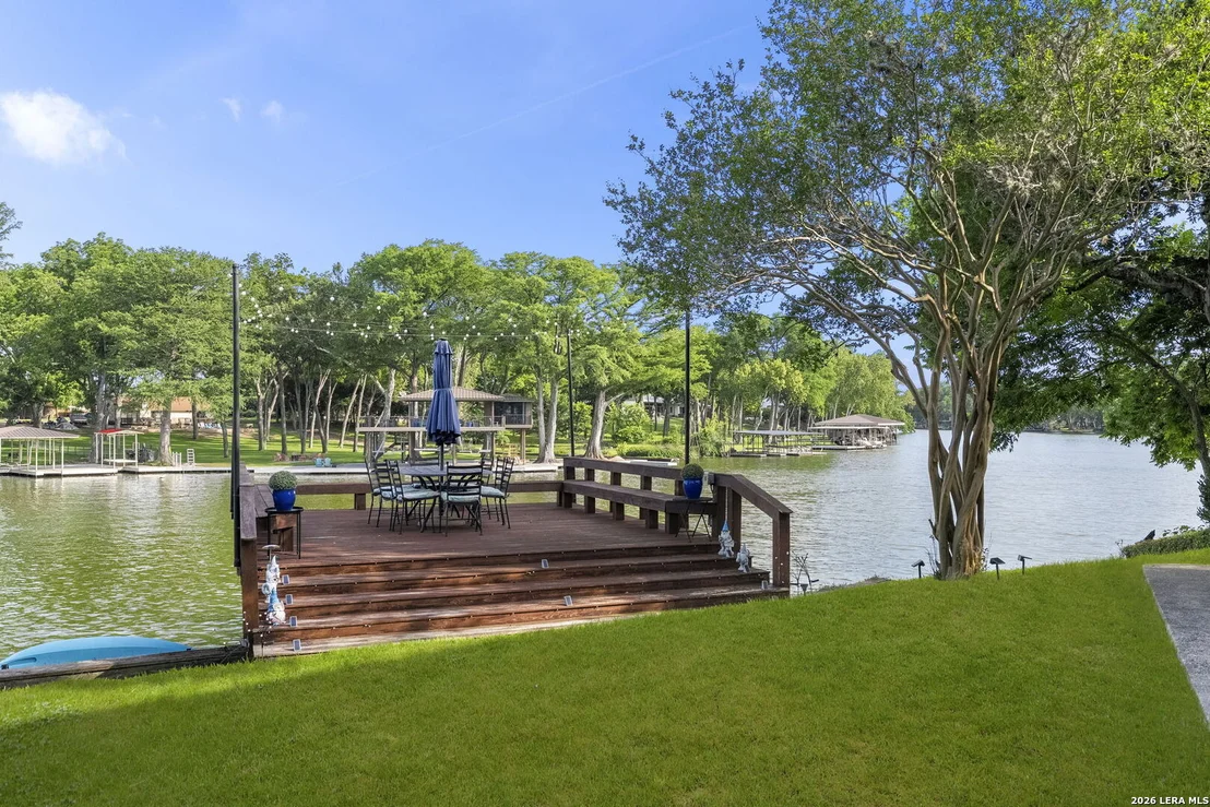 Photo of 669 Mary Blvd