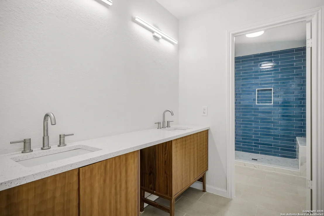 Photo of 6302 Cypress